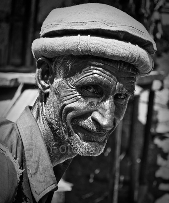 old man in pakistan