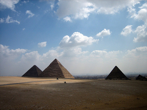 Famous Places - Great Pyramids of Giza, Egypt